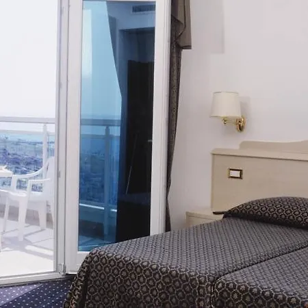 Hotel Caravelle&minicaravelle 3*