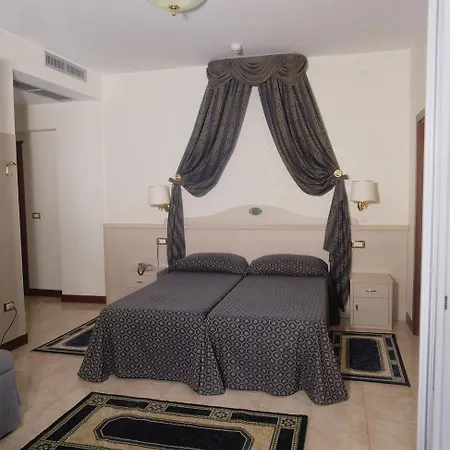 فندق Caravelle&minicaravelle 3*