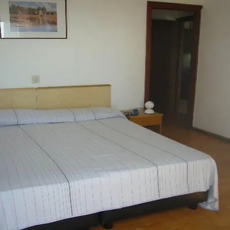 Caravelle&minicaravelle ليدو دي يسولو