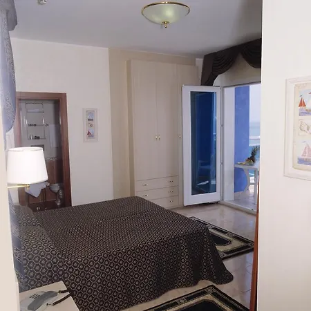 Caravelle&minicaravelle 3*