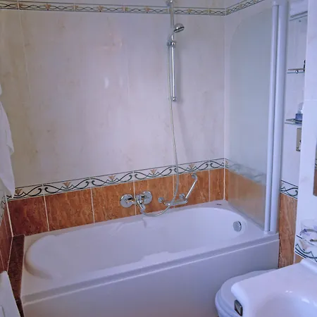 Caravelle&minicaravelle فندق ليدو دي يسولو