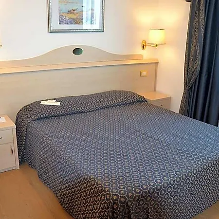 Caravelle&minicaravelle 3* Jesolo