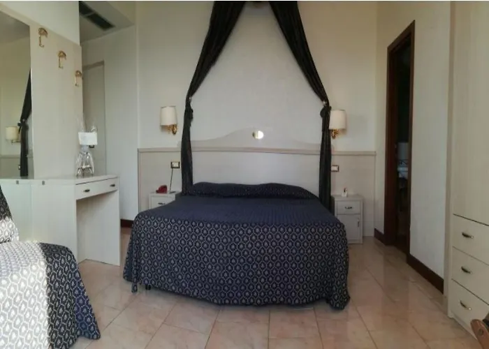 Caravelle&minicaravelle Hotel 3*